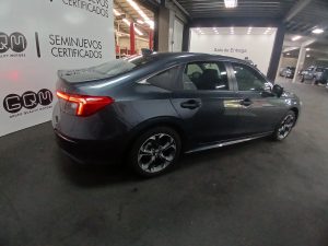 Honda Civic EX usado con garantía y financiamiento, sedán seminuevo ideal para ciudad en Costa Rica