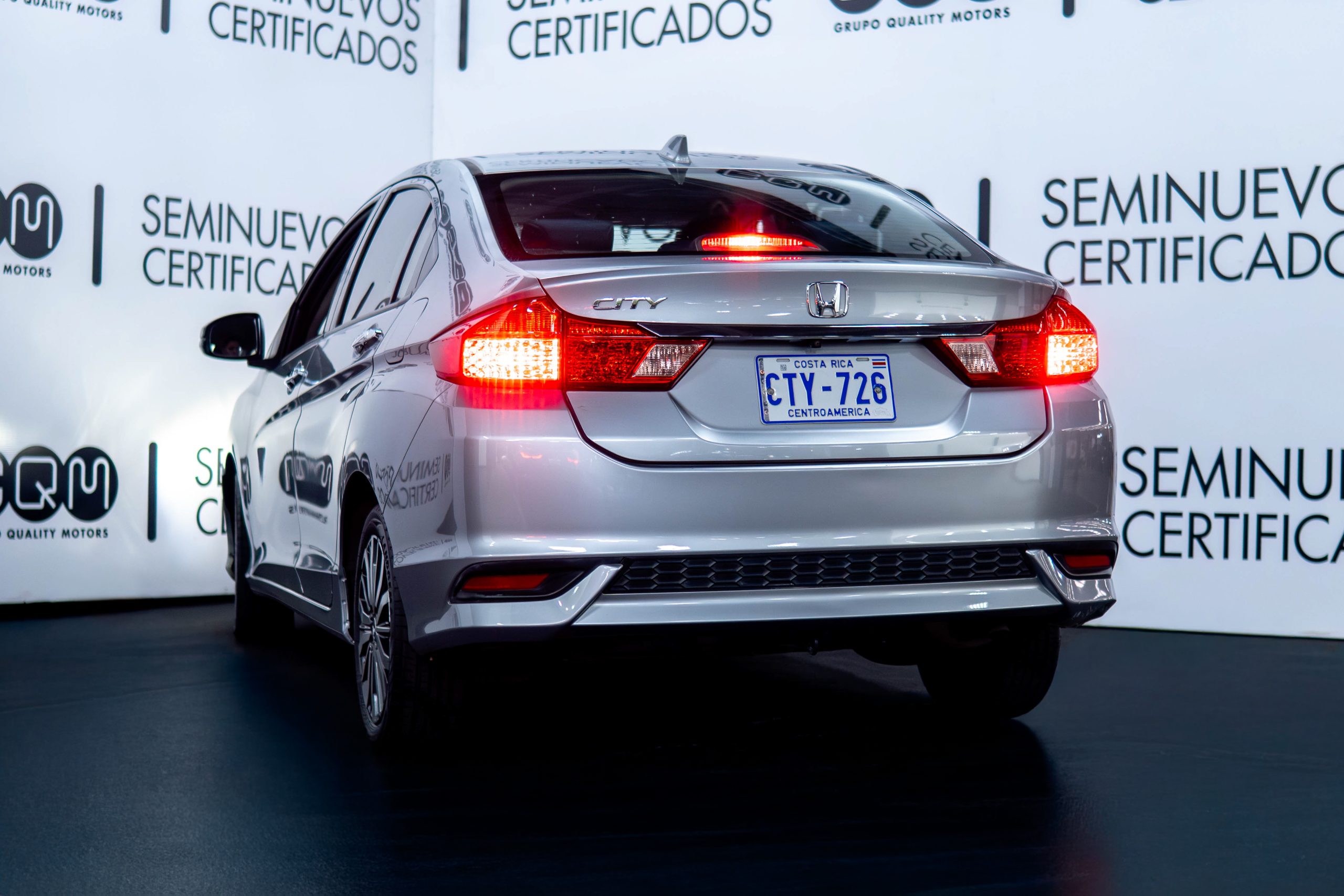 Honda City EX sedán usado con garantía, vehículo económico y confiable en Costa Rica