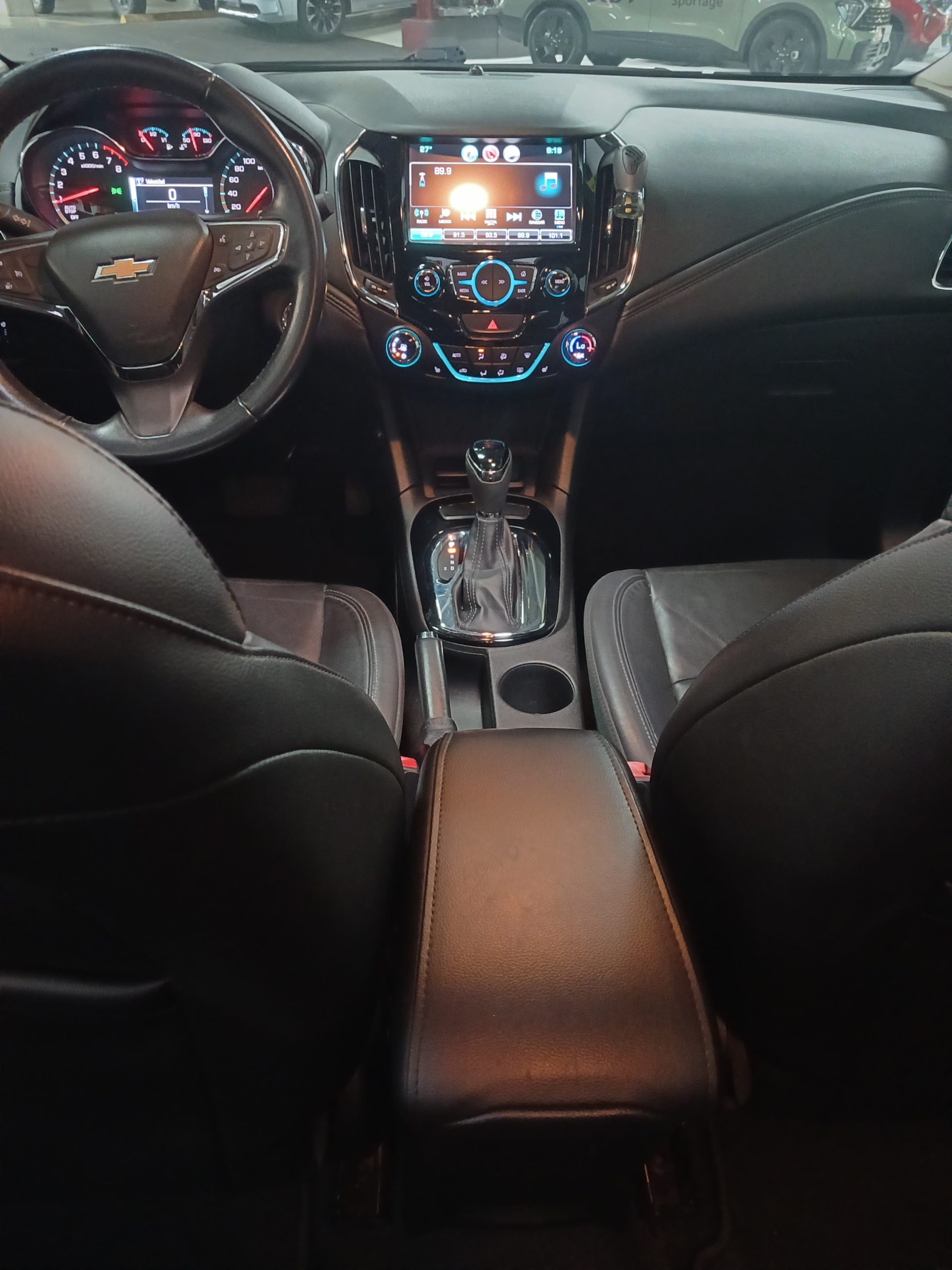 Chevrolet Cruze Premier usado con garantía y financiamiento, sedán seminuevo ideal para Costa Rica