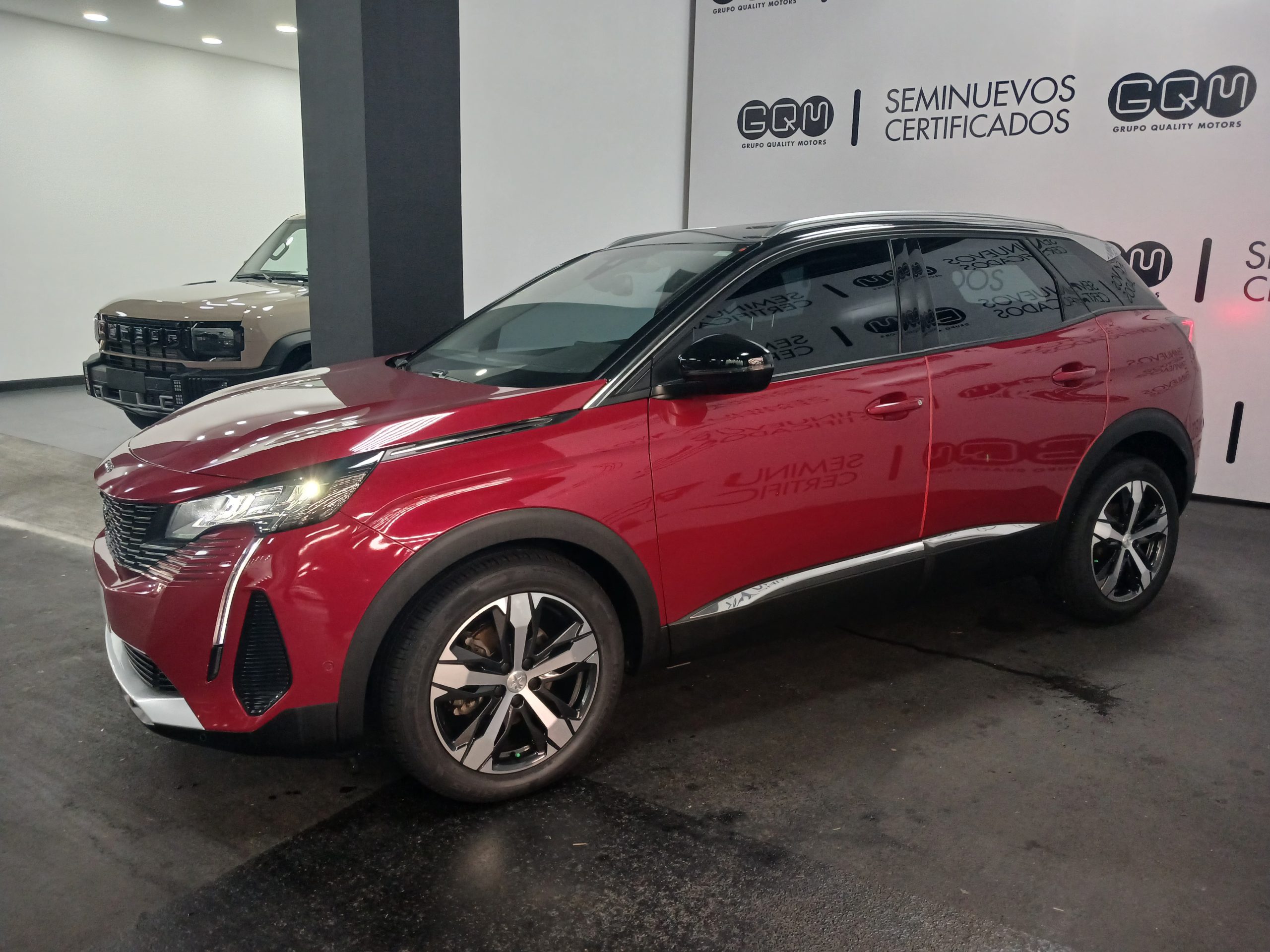 Peugeot 3008 seminuevo en Costa Rica, SUV usada con garantía y financiamiento disponible